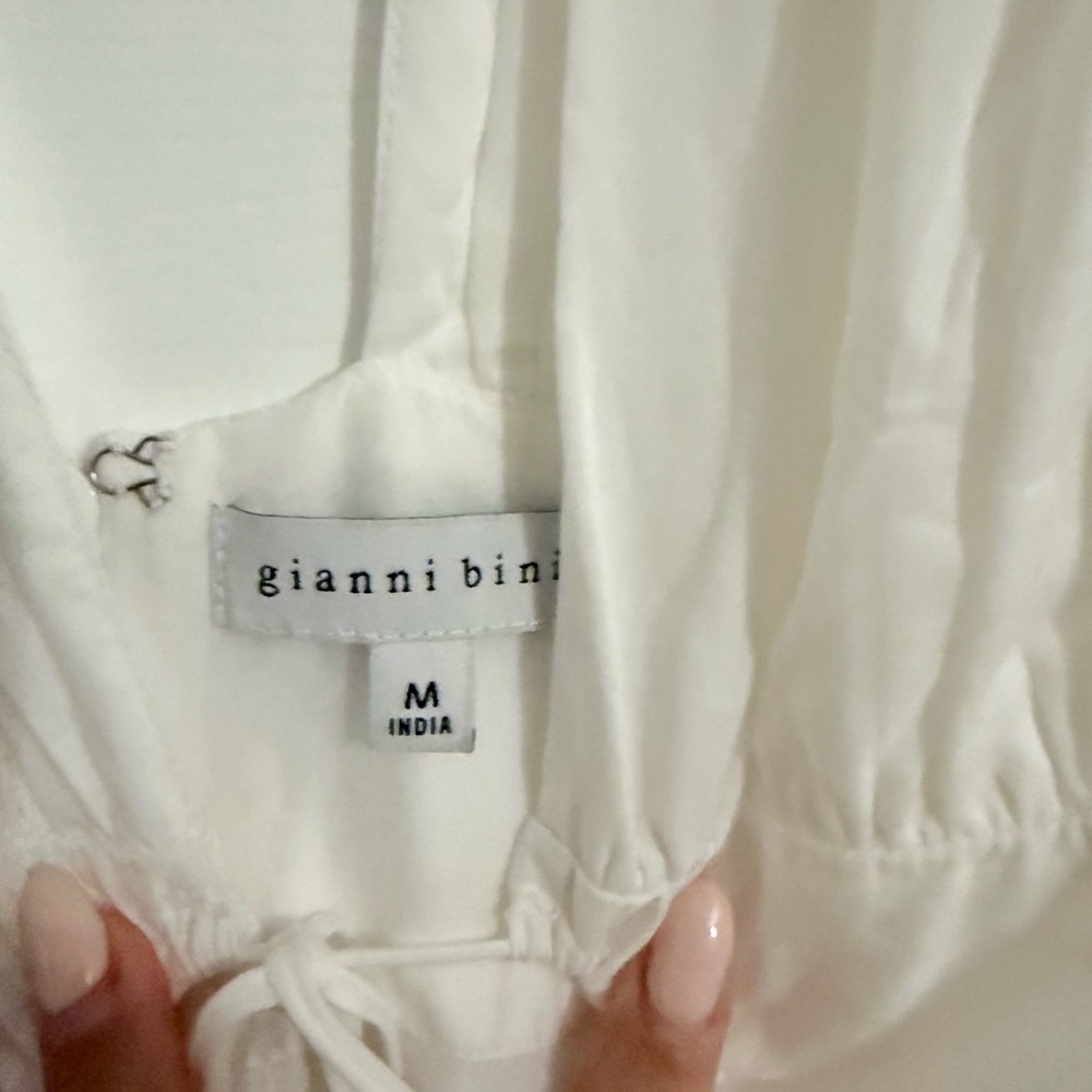 Gianni Bini White Flowy Beach Cover Up / Maxi Dress - Picture 10 of 10